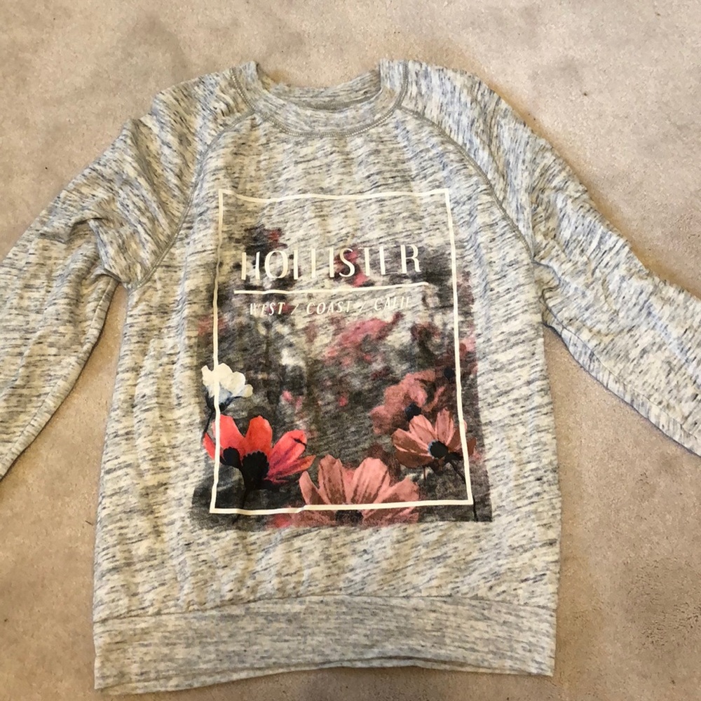 Hollister crewneck